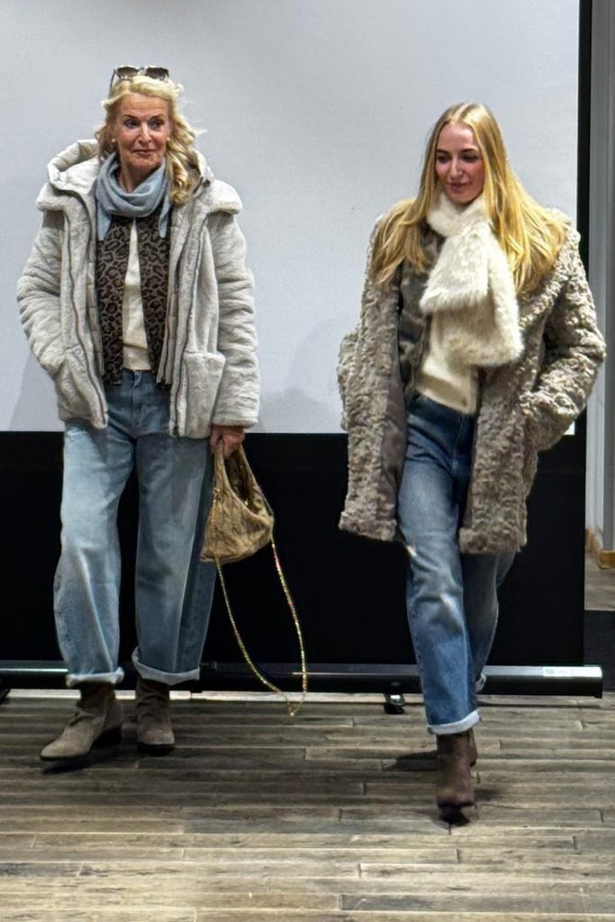 Barrel-Jeans für zwei Generationen – eine Lieblingsform bei nara.